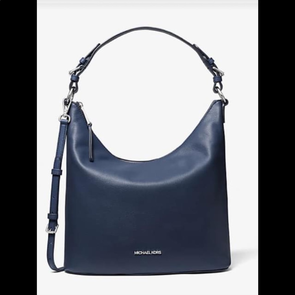 NWT Michael Kors shoulder bag.